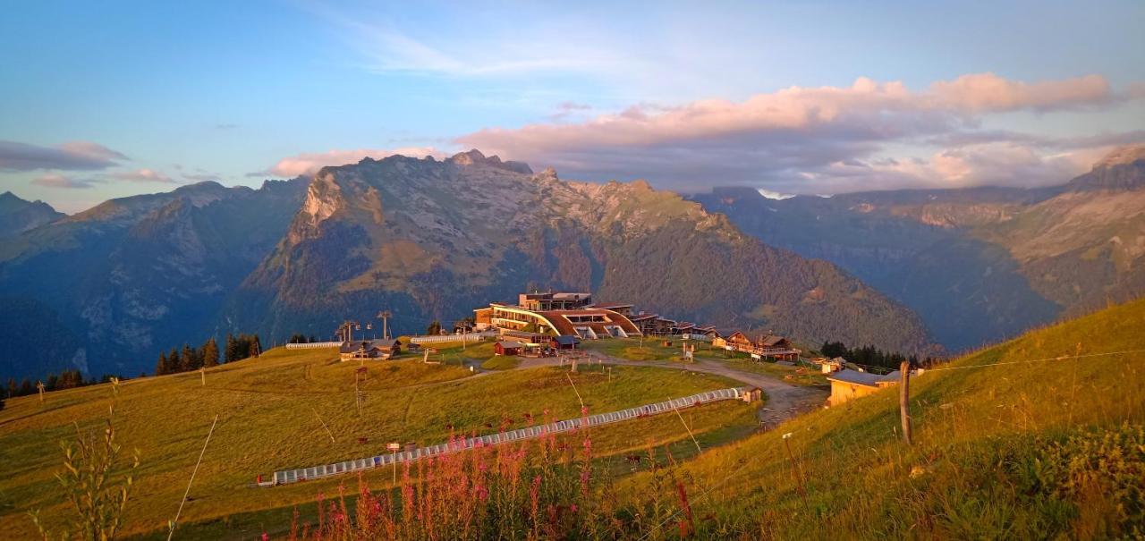 Appartement Au Pied Des Pistes Samoëns Exteriör bild